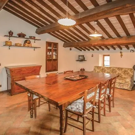 Casale Palazzo بيت للعطل *